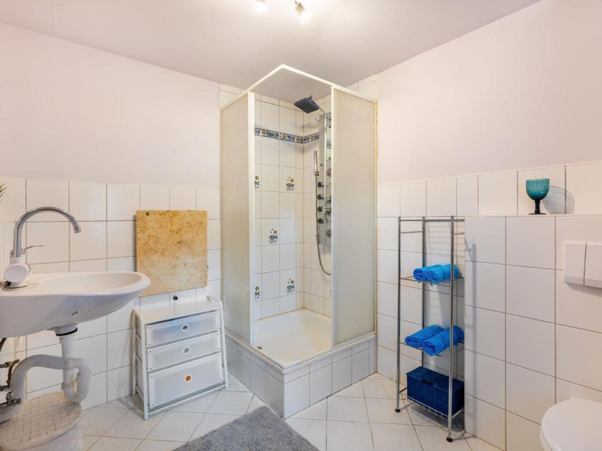 Snug Holiday Home In Divitz Spoldershagen Near Skydiving Diwitz Exterior foto