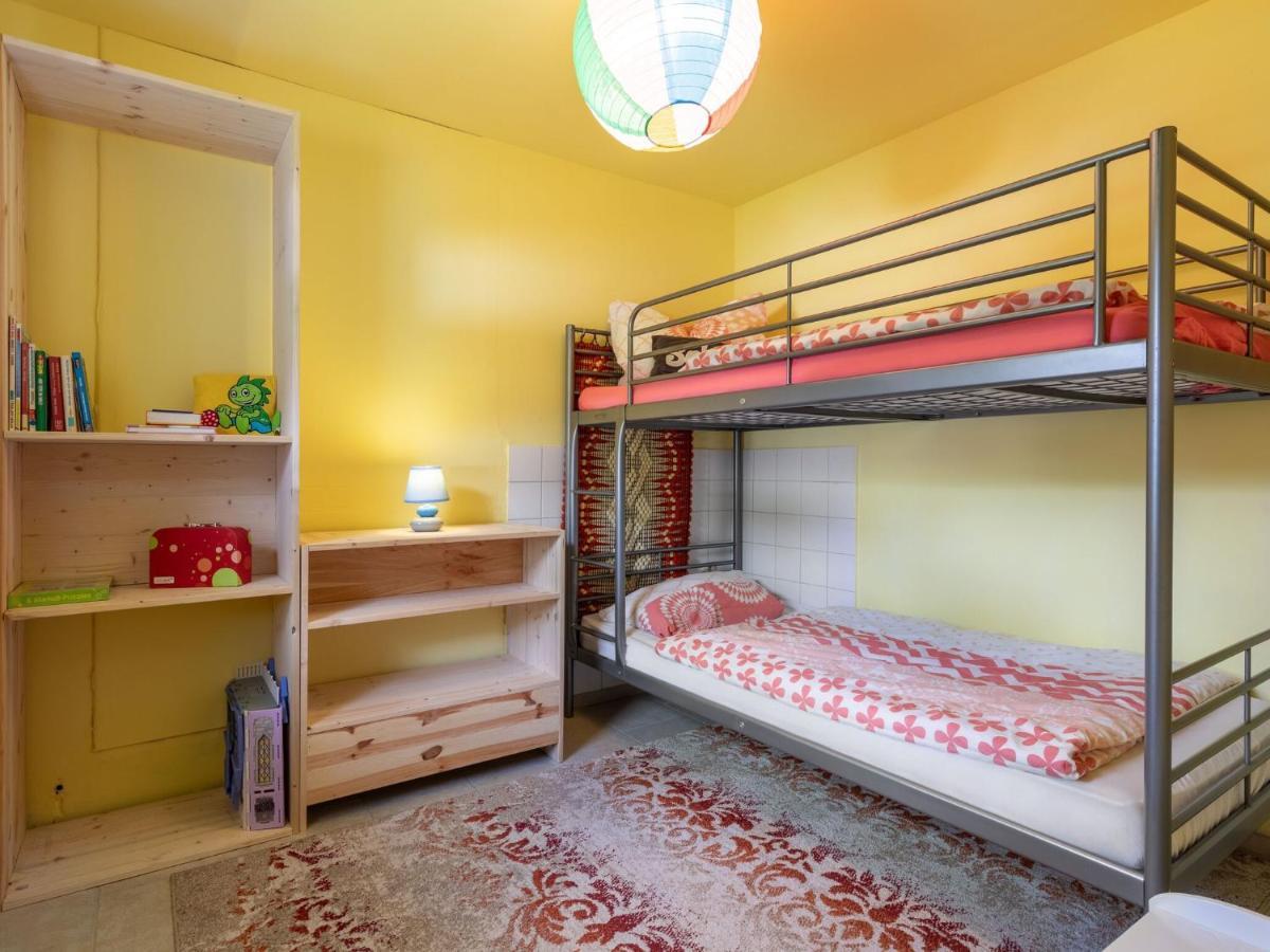 Snug Holiday Home In Divitz Spoldershagen Near Skydiving Diwitz Exterior foto