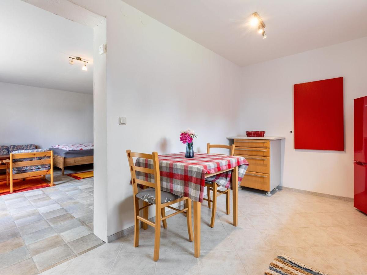 Snug Holiday Home In Divitz Spoldershagen Near Skydiving Diwitz Exterior foto