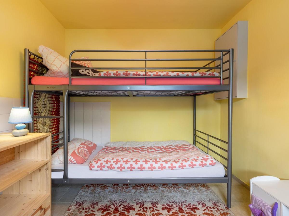 Snug Holiday Home In Divitz Spoldershagen Near Skydiving Diwitz Exterior foto