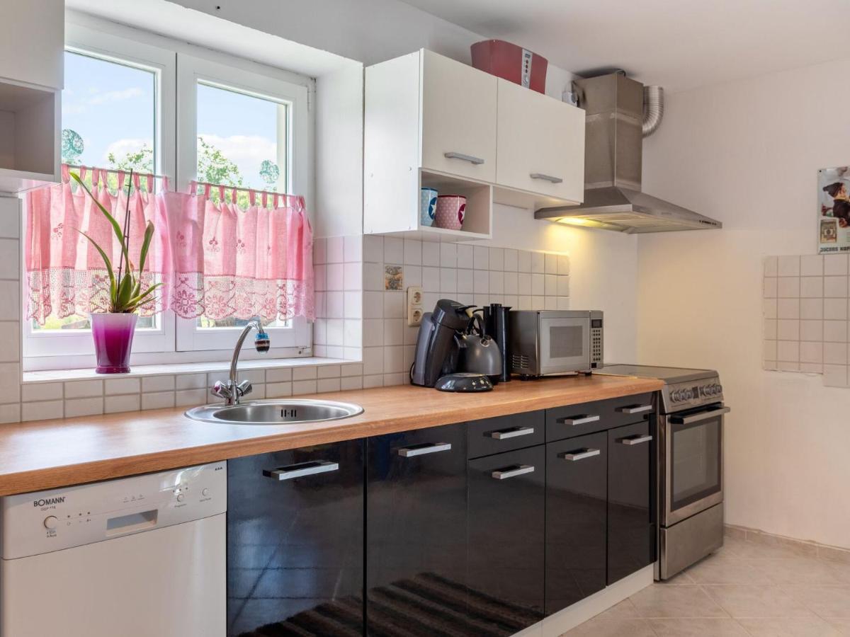 Snug Holiday Home In Divitz Spoldershagen Near Skydiving Diwitz Exterior foto