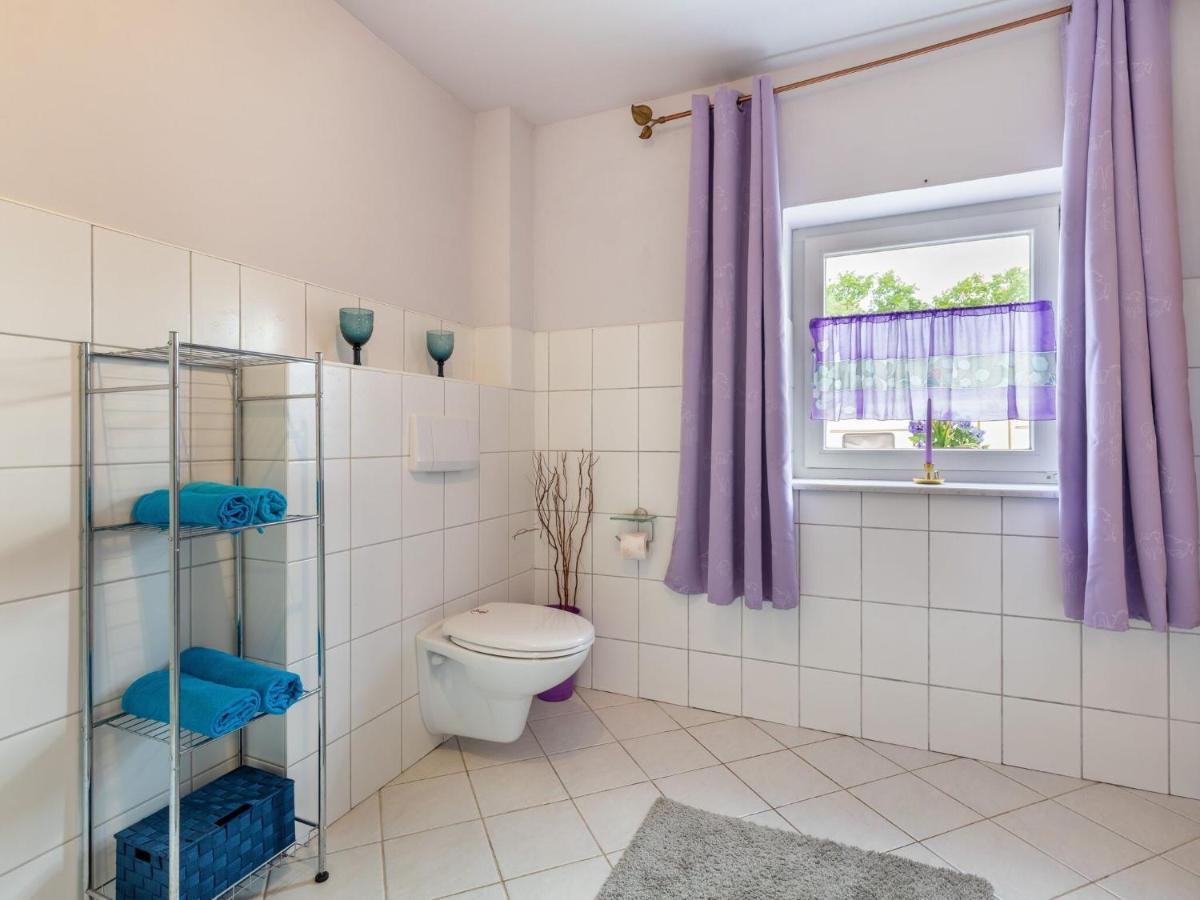 Snug Holiday Home In Divitz Spoldershagen Near Skydiving Diwitz Exterior foto